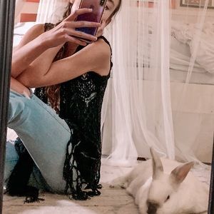 Mesh pullover oversized black flounce top